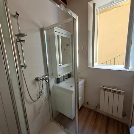 Lägenhet Casa Romeo Di Abbadia Lariana